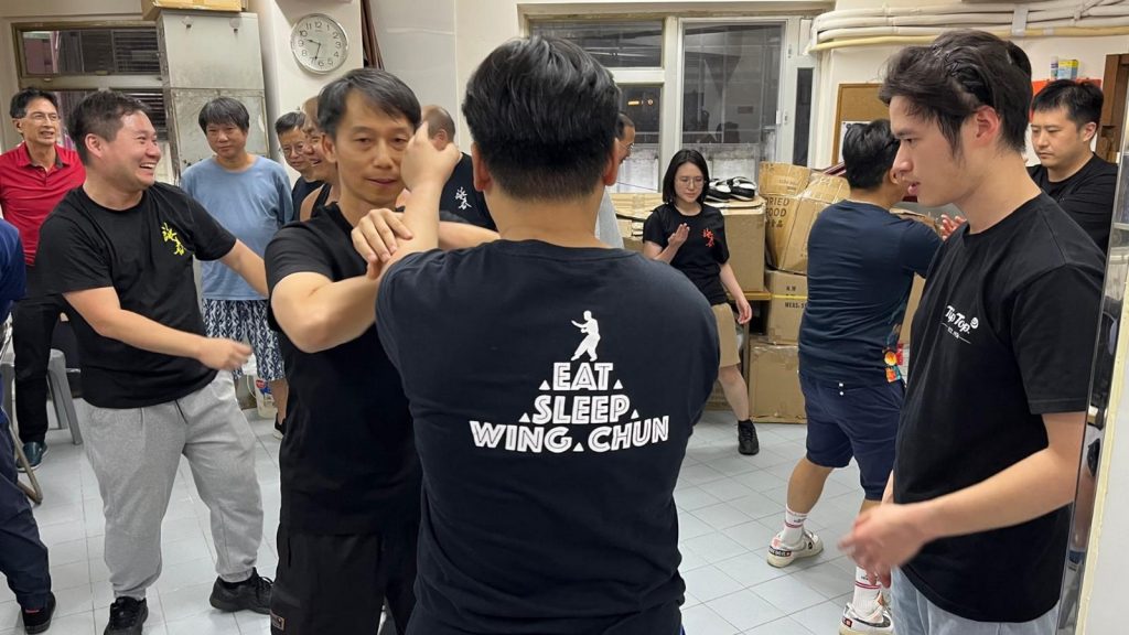 盧德安師傅及徒弟來學會交流 